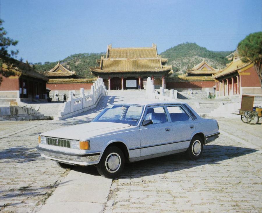  HongQi (CA750) 1984 года  (фото 2 из 2)